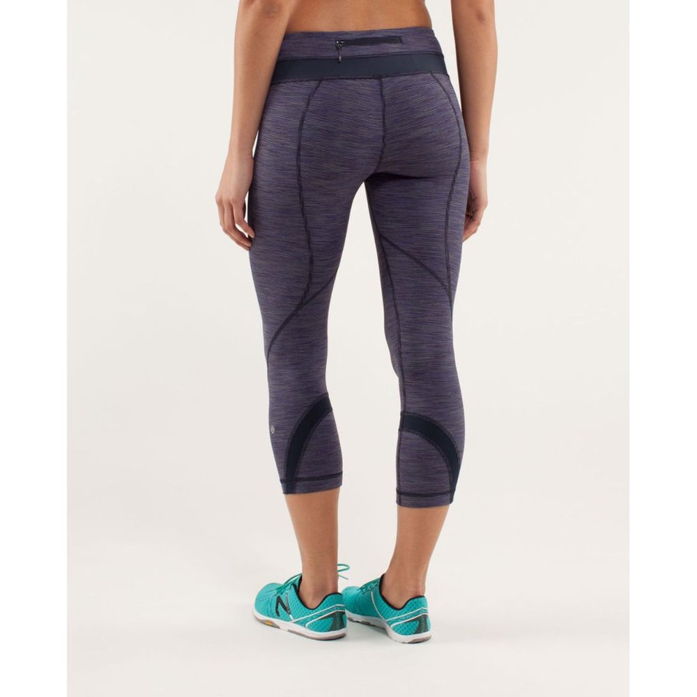 Lululemon Inspire Crop II Purple Blue Leggings sz 4